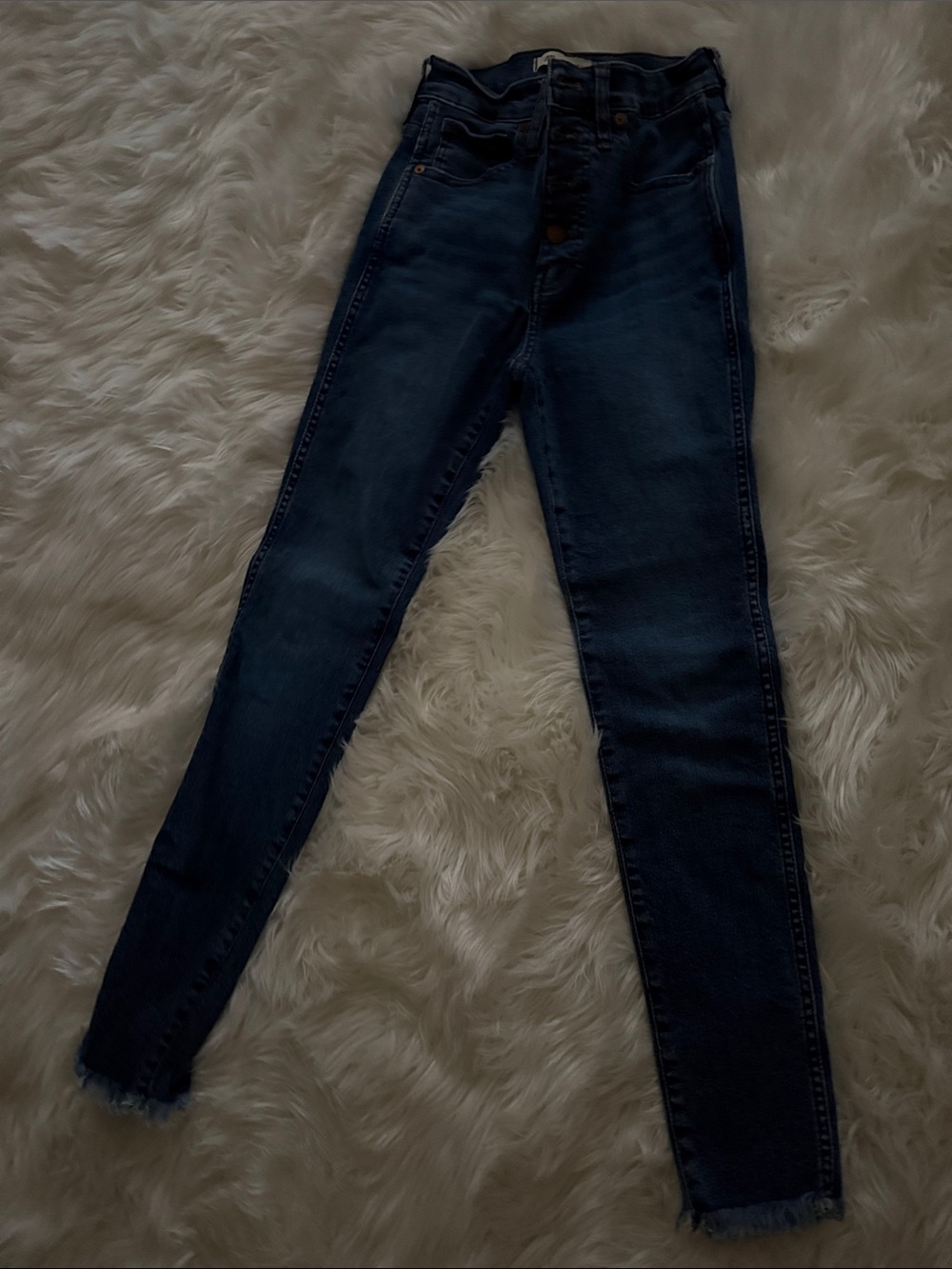 Madewell High-Rise Skinny Jeans in Dark Blue Wash